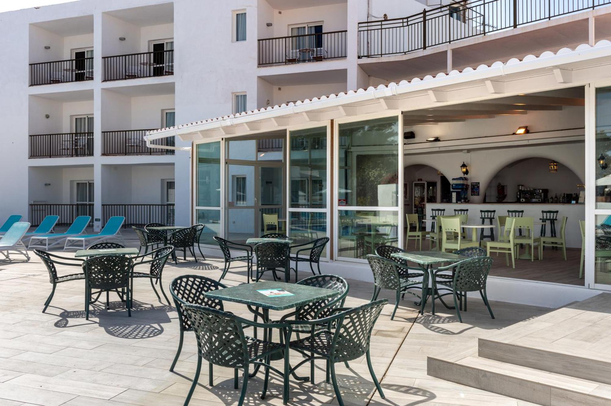 Aparthotel Vibra Club Maritim San Antonio  Exterior foto