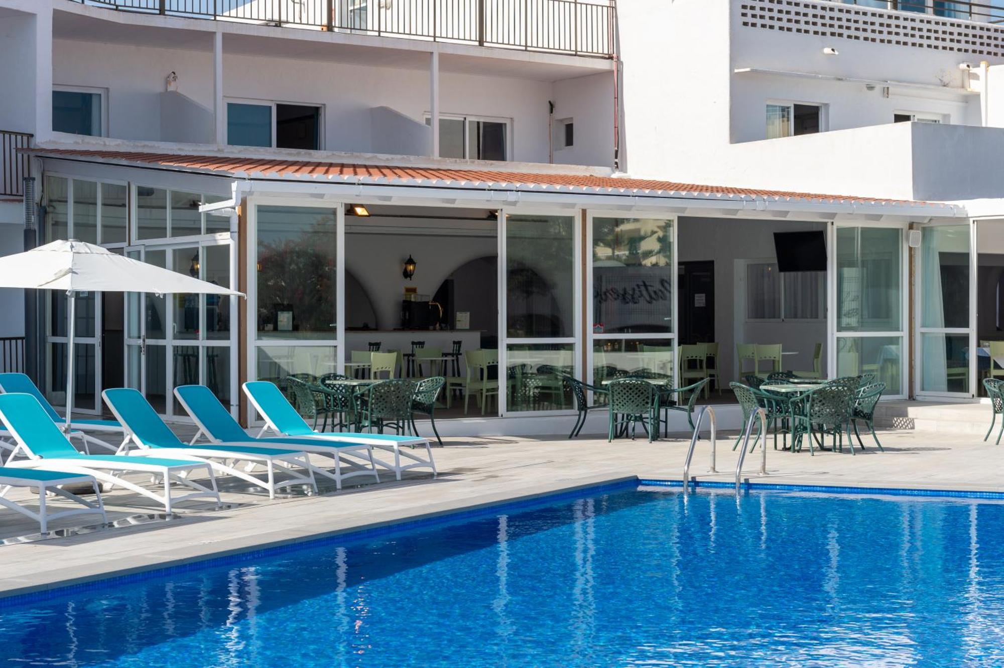 Aparthotel Vibra Club Maritim San Antonio  Exterior foto
