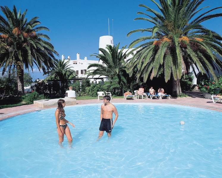 Aparthotel Vibra Club Maritim San Antonio  Facilități foto